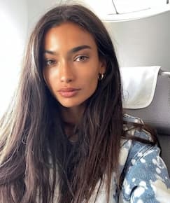 Kelly Gale's image