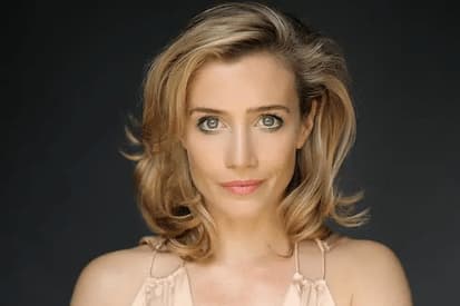 Lisa Dwan's image