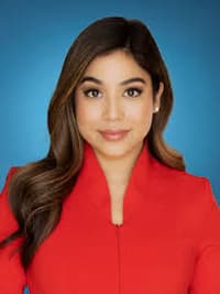 Natasha Zouves's Photo