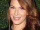 Amanda Righetti's Photo
