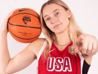 Paige Bueckers's image