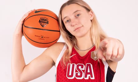 Paige Bueckers's image