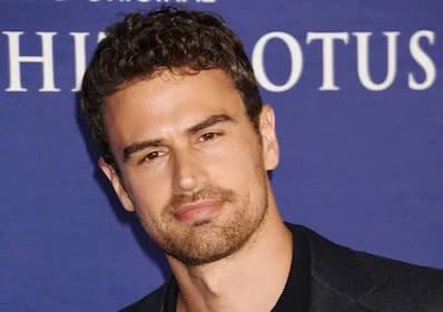 Theo James's image