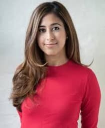 Azadeh Moshiri's Photo